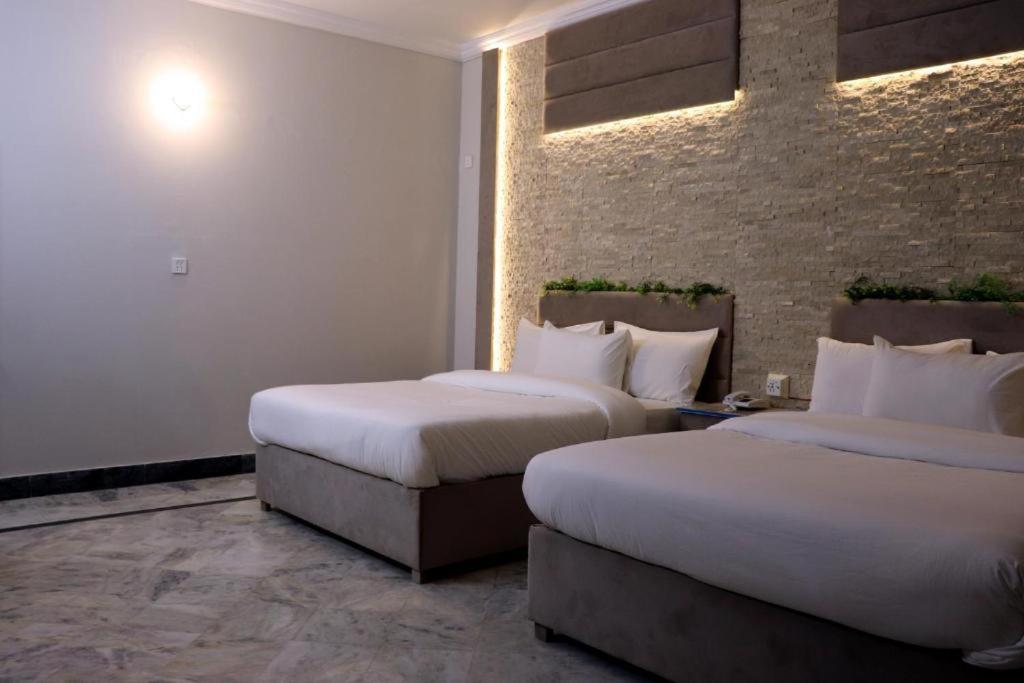 Thomas Guest House Islamabad Zewnętrze zdjęcie